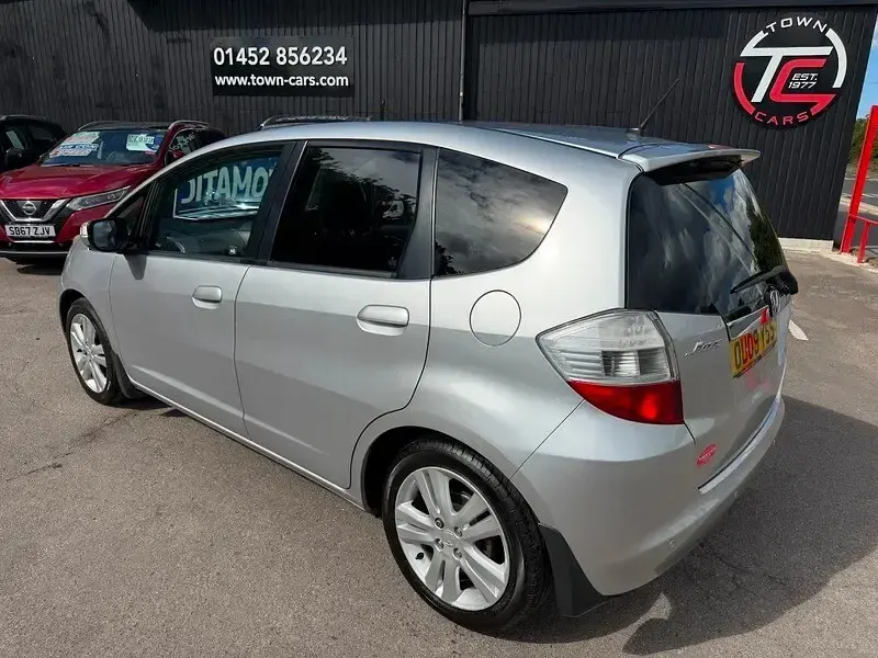 Used Honda Jazz EX 100 HP (73 kW) 2009 Silver Hatchback