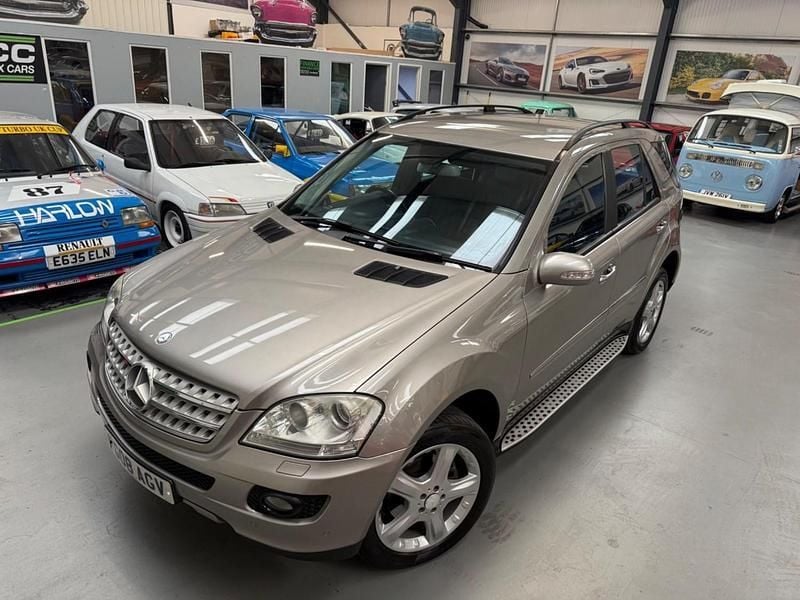 Silver Used 2008 Mercedes ML320 SUV | £3,911 (Fair price) - Image 1/4