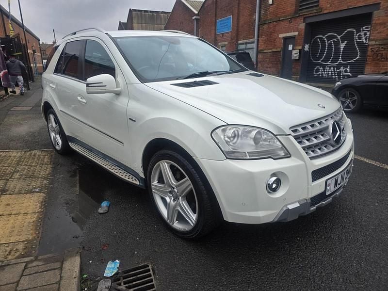Used Mercedes ML350 2011 White SUV