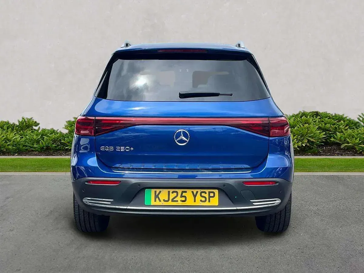 Used Mercedes EQB250+ Executive 139 kW (190 HP) 2025 Blue SUV