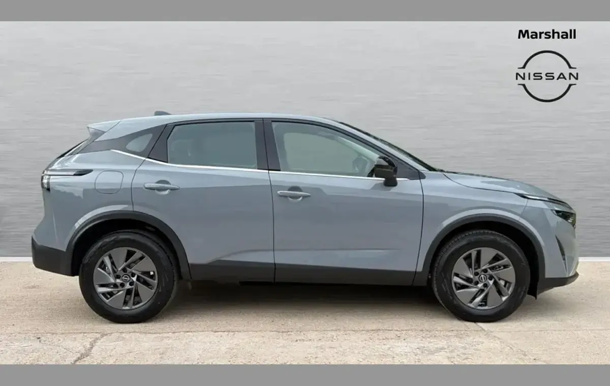 New Nissan Qashqai Acenta Premium 187 HP (137 kW) 2026 Grey SUV