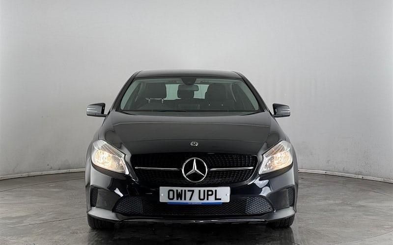 Used Mercedes A160 SE 102 HP (75 kW) 2017 Black Hatchback