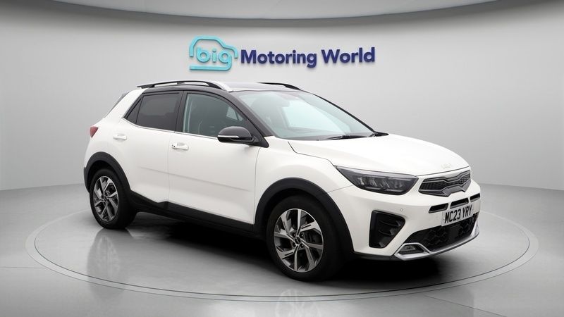 Used 2023 Kia Stonic 2 SUV | £17,600 (A bit pricey) - Image 1/4