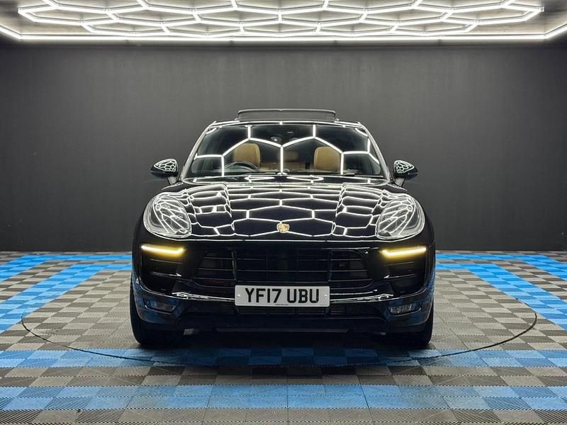 Usado Porsche Macan 258 HP (189 kW) 2017 Preto SUV