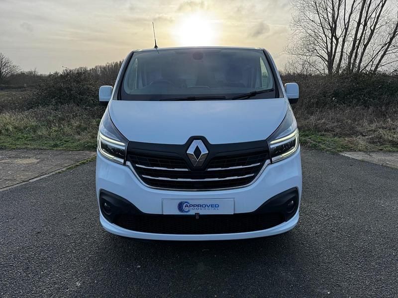 Used Renault Trafic 145 HP (106 kW) 2021 White MPV