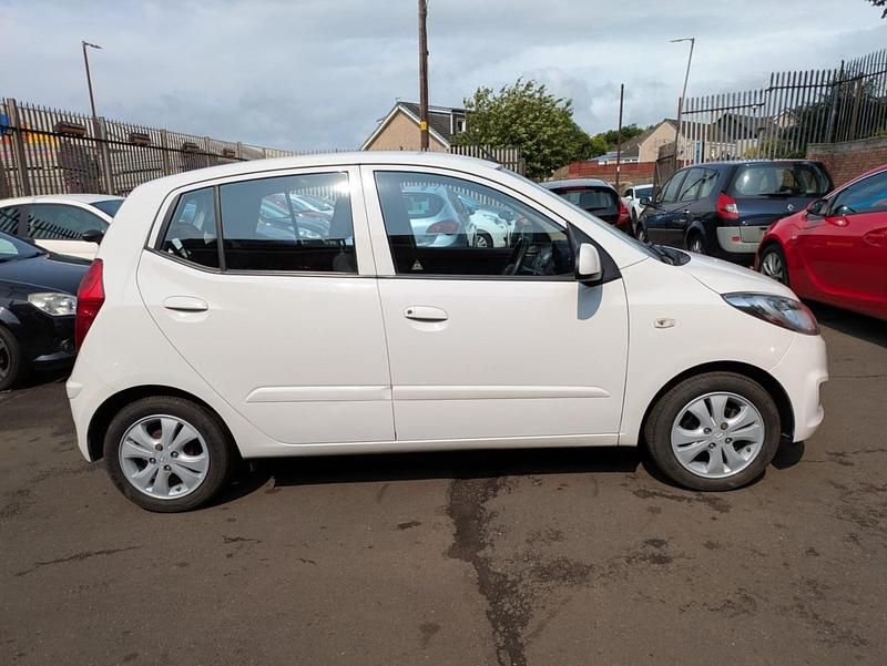 White Used 2014 Hyundai i10 Active Hatchback | £2,795 (Good price) - Image 1/4