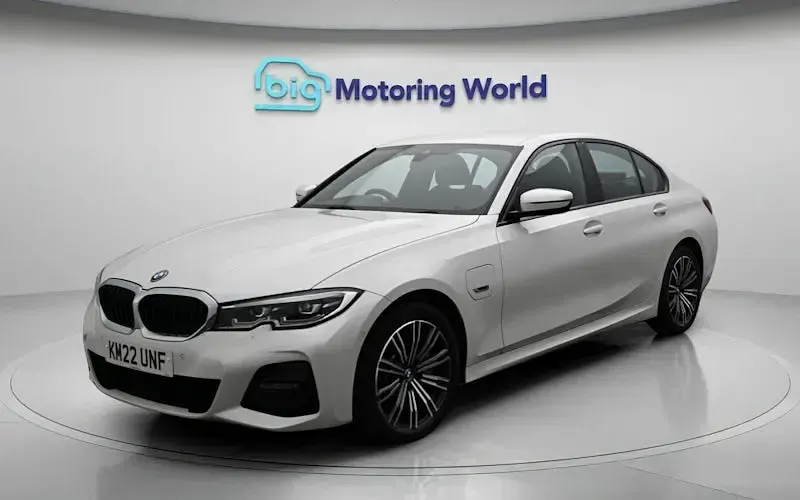 Used BMW 330e M Sport 292 HP (214 kW) 2022 White Sedan
