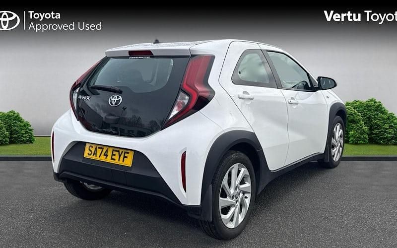 Used Toyota Aygo X PURE 72 HP (52 kW) 2025 SUV