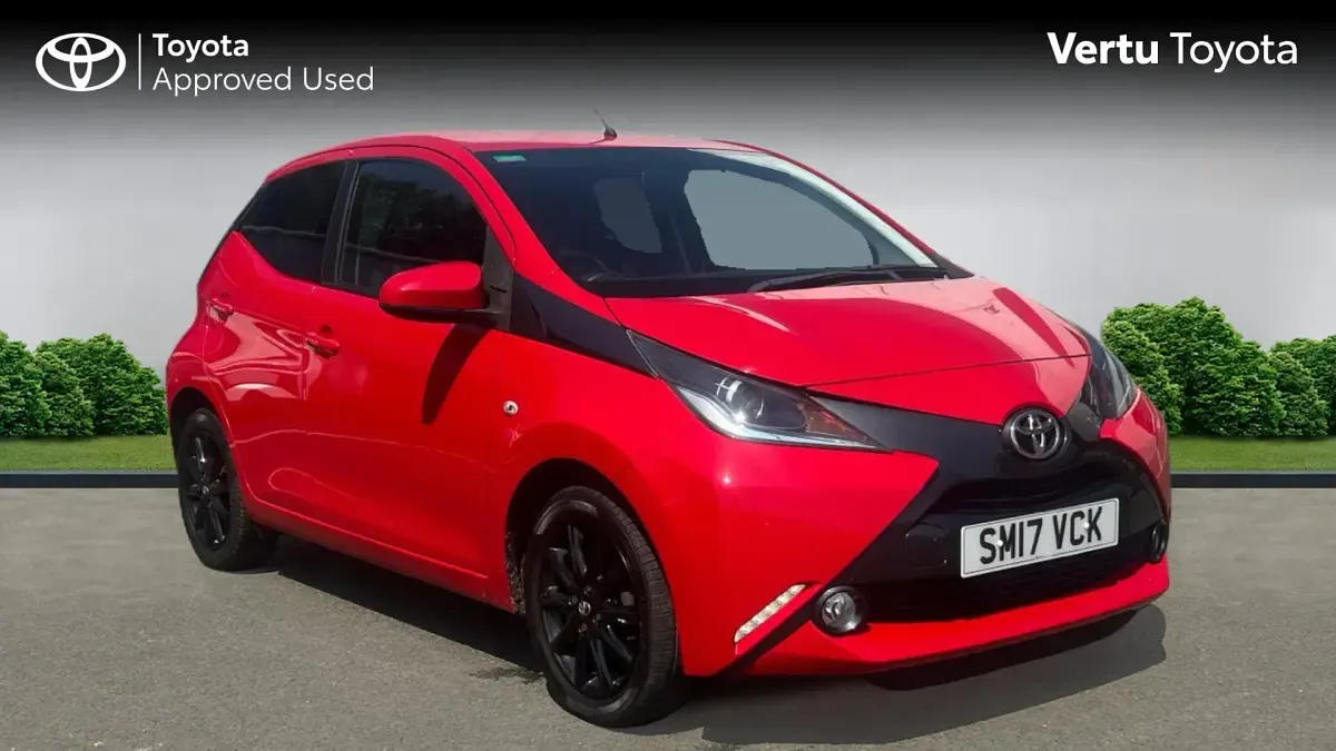 Used Toyota Aygo x-style 69 HP (50 kW) 2017 Hatchback