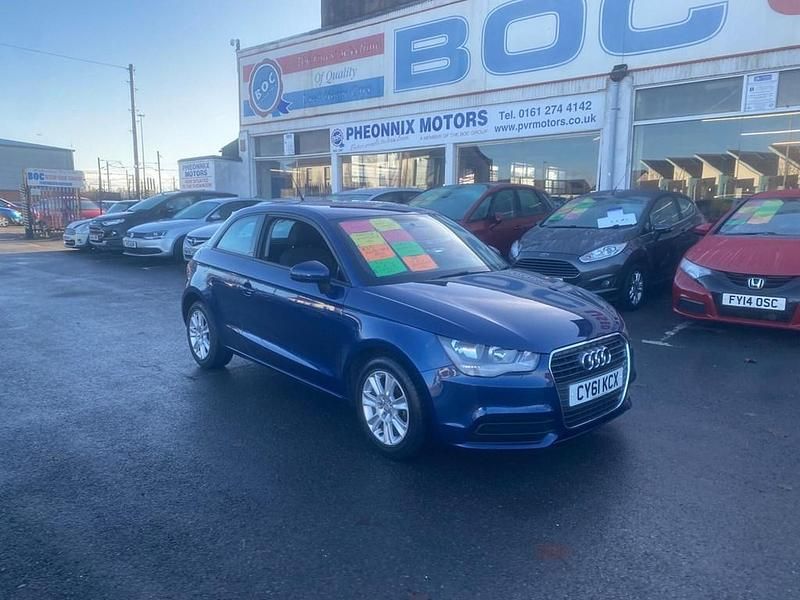 Used Audi A1 Business 86 HP (63 kW) 2011 Blue Hatchback