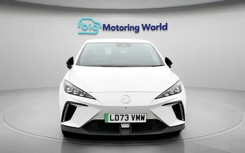 Usado MG MG4 EV Trophy 150 kW (204 HP) 2025 Citadino