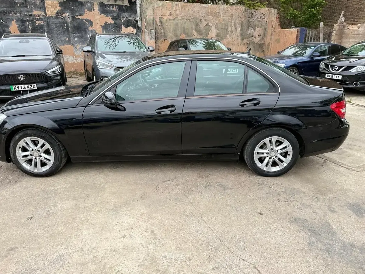Used Mercedes C180 Executive 2012 Black Sedan