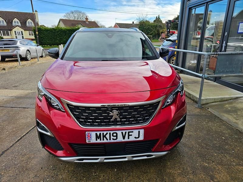 Used Peugeot 3008 Premium 180 HP (132 kW) 2019 Red Hatchback