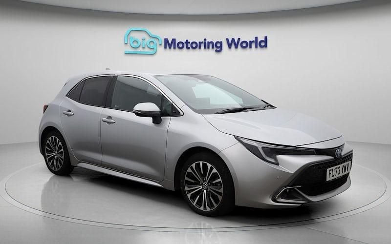 Used Toyota Corolla Design 140 HP (102 kW) 2025 Hatchback