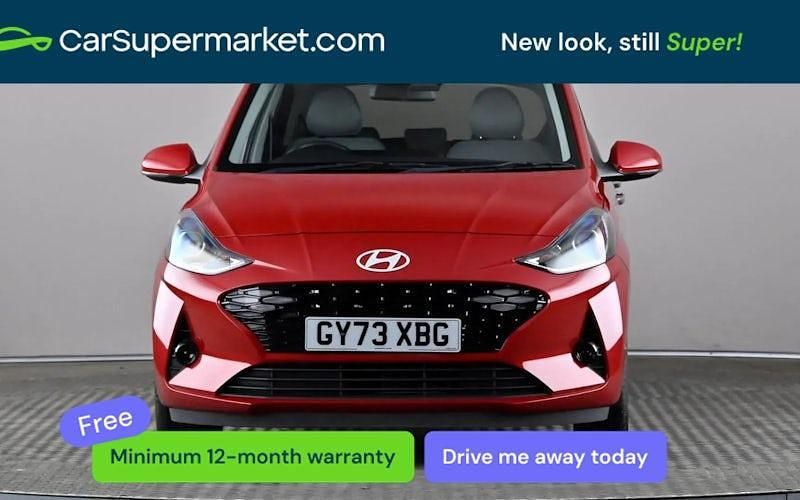 Used Hyundai i10 Premium 84 HP (61 kW) 2023 Red Hatchback