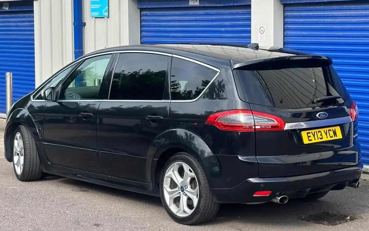 Used Ford S-MAX Titanium X 200 HP (147 kW) 2013 Black MPV