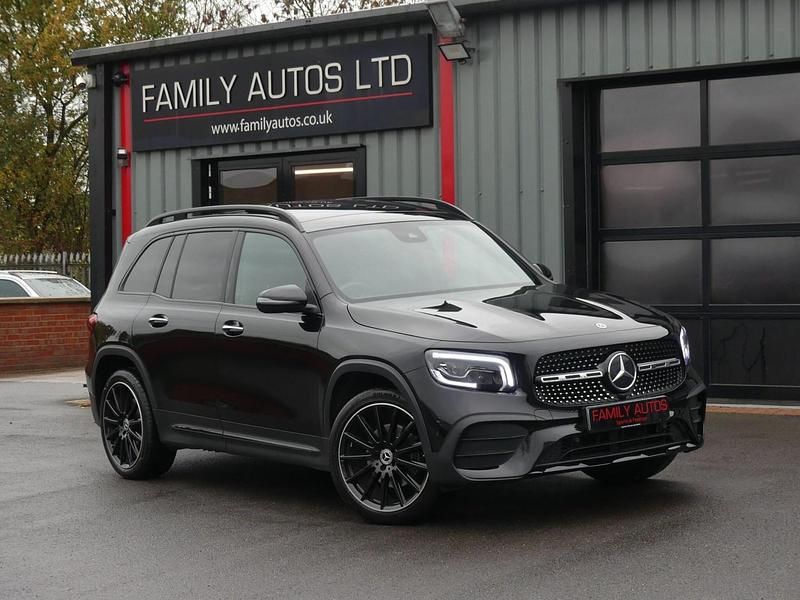 Black Used 2023 Mercedes GLB200 AMG Line Premium Plus SUV | £29,995 (Fair price) - Image 1/4