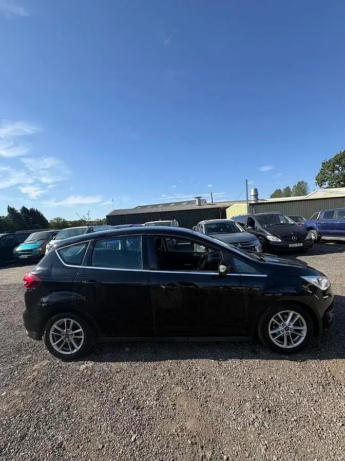 Used Ford C-MAX Zetec 125 HP (91 kW) 2016 Black MPV
