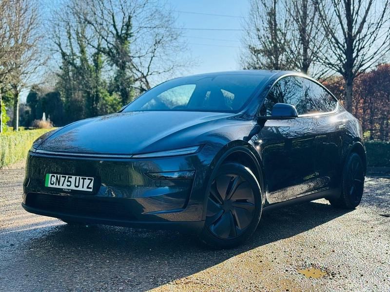 Used Tesla Model Y RWD 286 kW (389 HP) 2025 Grey SUV