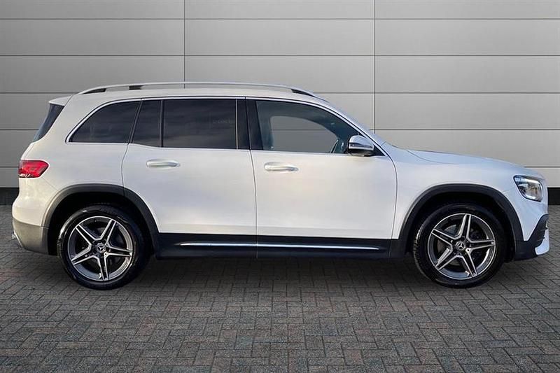 Used Mercedes GLB200 AMG line 163 HP (119 kW) 2020 Polar white SUV