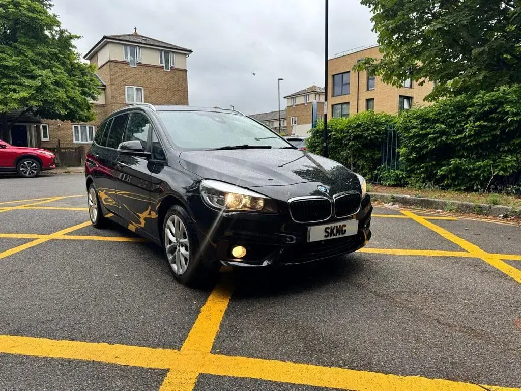 Used BMW 218 Impressive 136 HP (100 kW) 2015 Black MPV