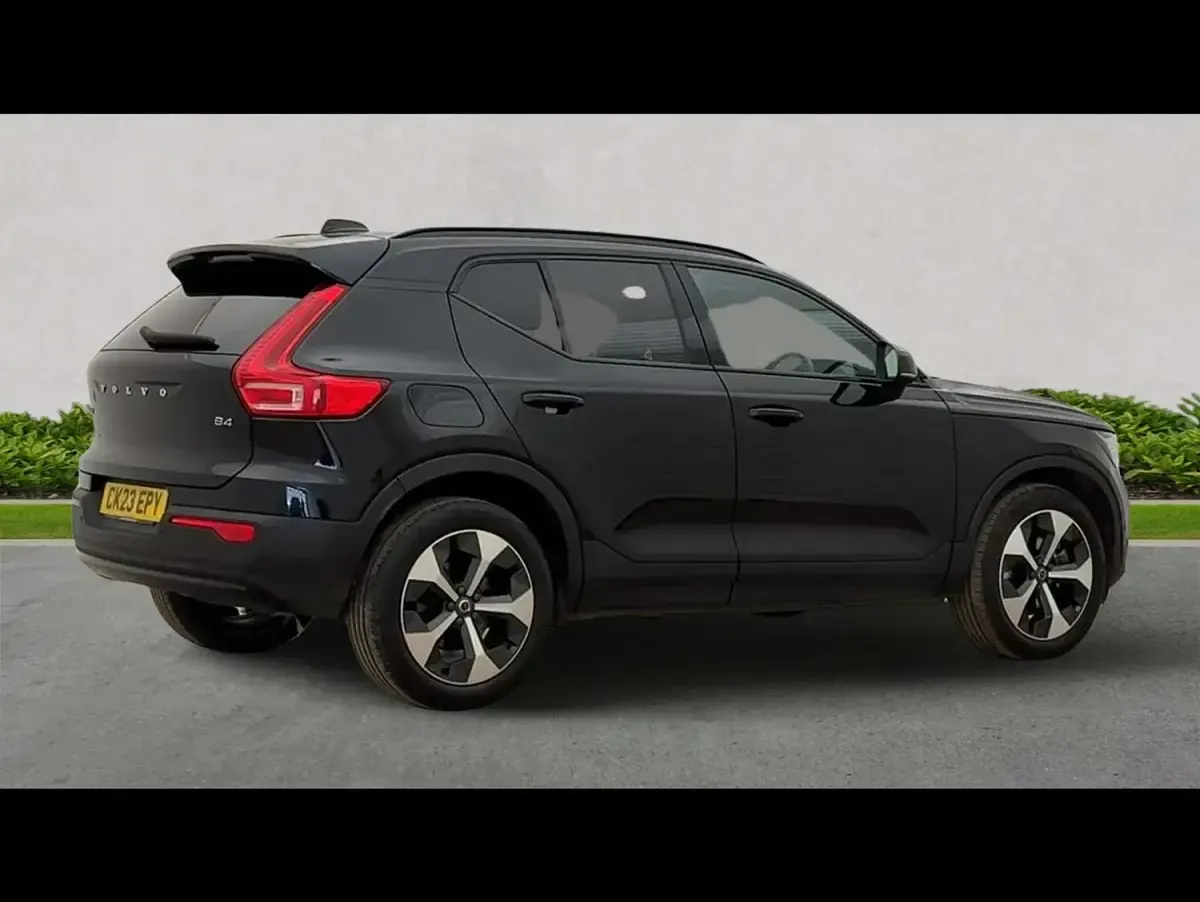 Used Volvo XC40 Ultimate 197 HP (144 kW) 2023 Black SUV