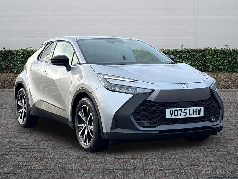 New Toyota C-HR Design 2025 Silver SUV