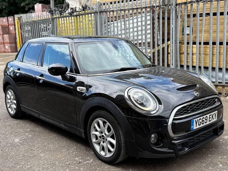 Used Mini Cooper S Classic 2019 Black Hatchback