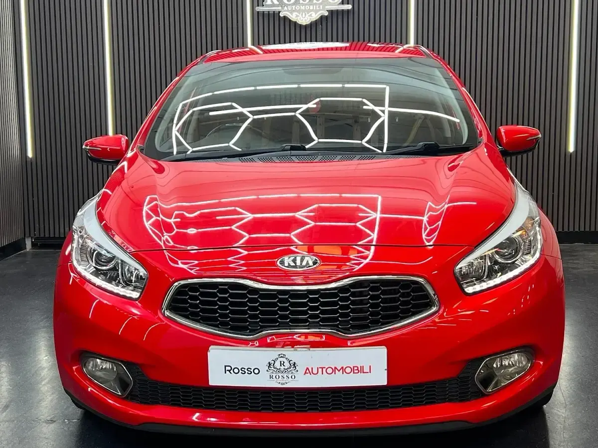 Used Kia Ceed 2015 Red Hatchback