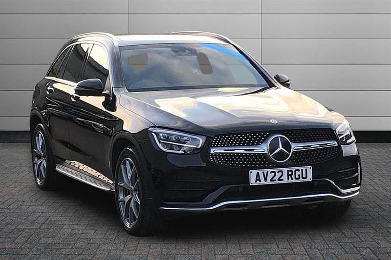 Obsidian black Used 2022 Mercedes GLC300 AMG Line Premium Estate | £35,490 (Expensive) - Image 1/4