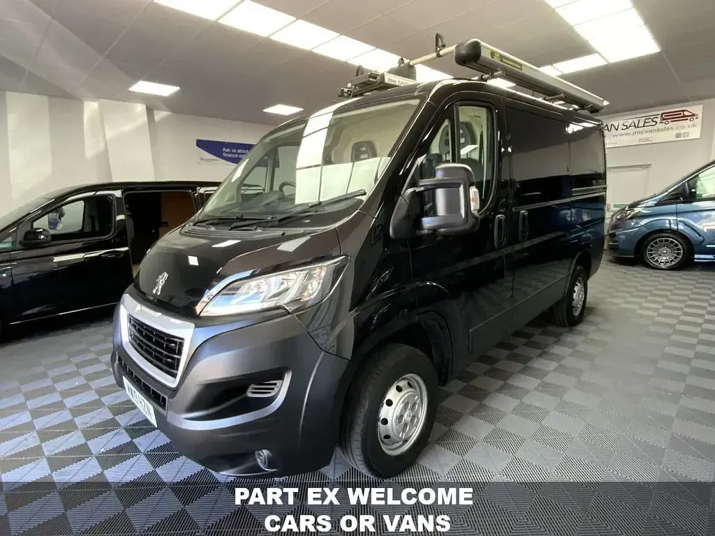 Used Peugeot Boxer 110 HP (80 kW) 2019 Black Van