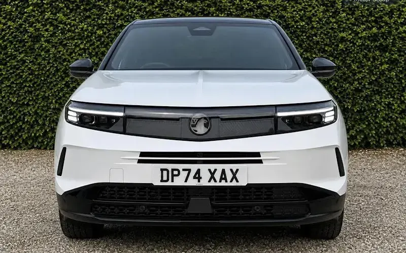 Used Vauxhall Grandland X Ultimate 136 HP (100 kW) 2025 White SUV