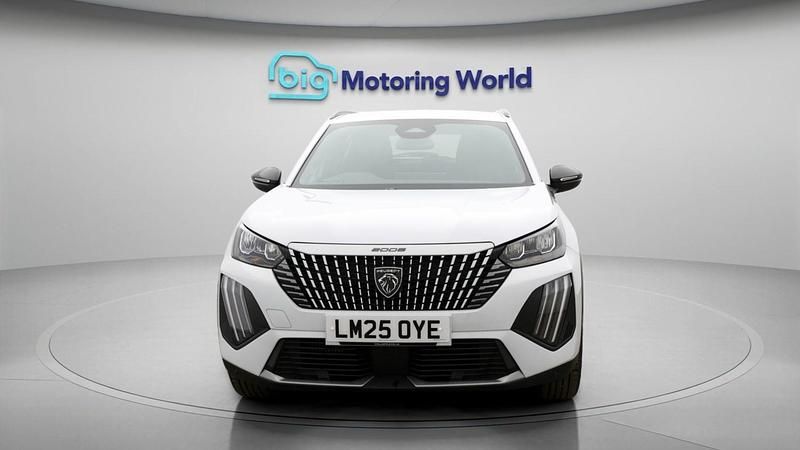 Second-hand Peugeot 2008 Allure 131 CP (96 kW) 2024 Alb SUV