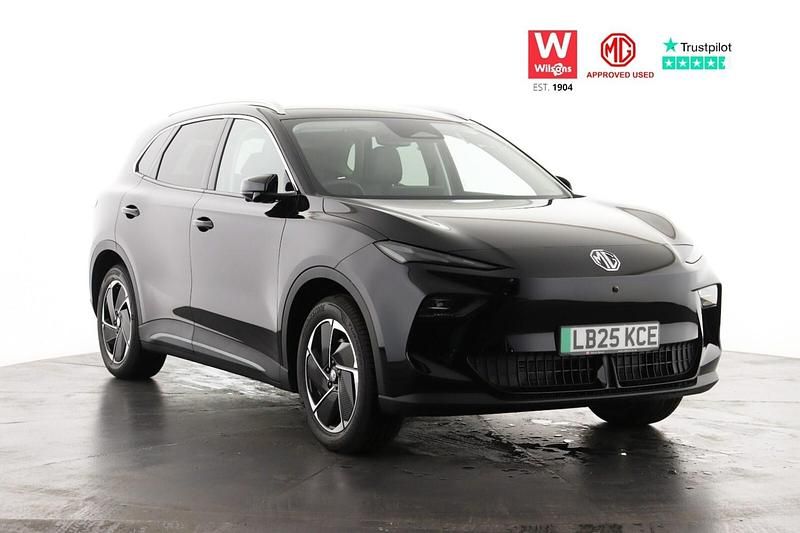 Black Used 2025 MG MG5 EV Trophy Estate | £24,095 - Image 1/4