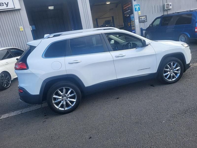 Used Jeep Cherokee Limited 2018 White SUV