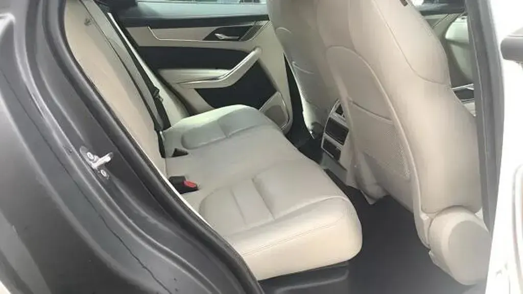 Used Jaguar F-Pace R-Dynamic 2023 White SUV