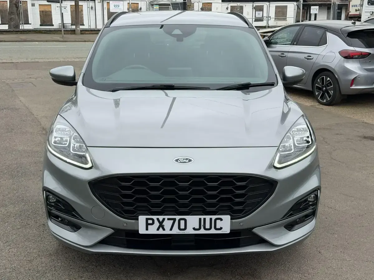Second-hand Ford Kuga ST-Line 150 CP (110 kW) 2020 Argintiu SUV