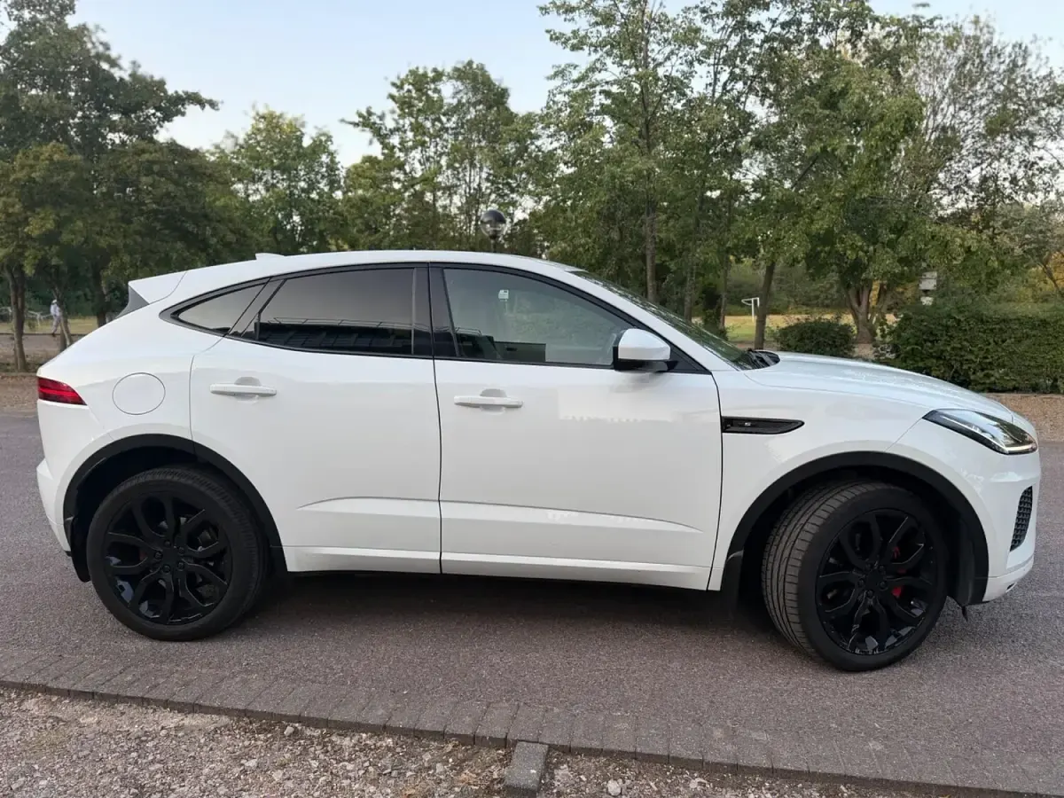 Used Jaguar E-Pace R-Dynamic 2018 White SUV