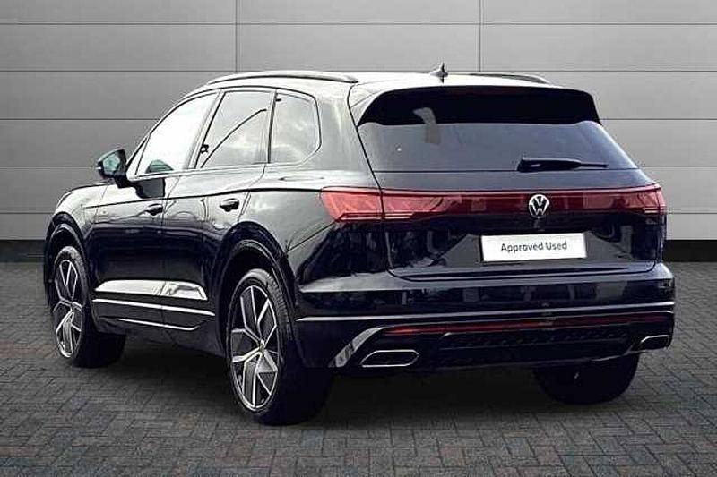 Used VW Touareg Black Edition 286 HP (210 kW) 2025 Black SUV