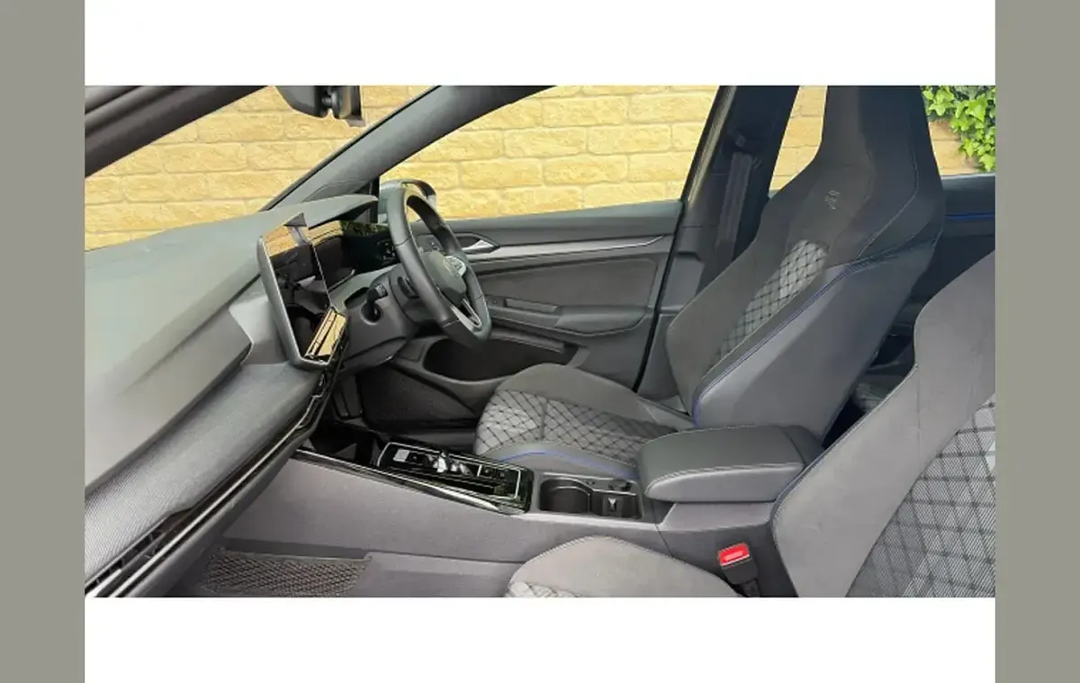 Used VW Golf VIII R-line 150 HP (110 kW) 2025 Grey Hatchback