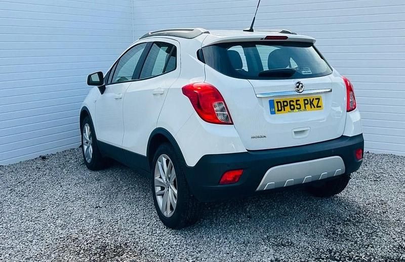 Used Vauxhall Mokka S 115 HP (84 kW) 2015 White SUV