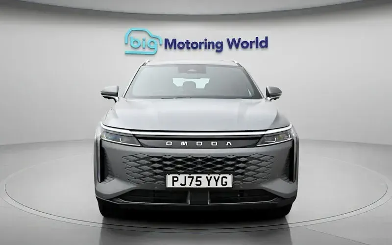 Gebraucht Omoda 9 537 PS (394 kW) 2025 Grau SUV