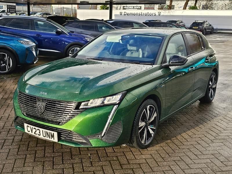 Used Peugeot 308 Allure 2023 Green Hatchback