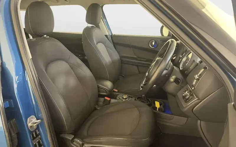 Used Mini Cooper Countryman Classic 136 HP (100 kW) 2019 Blue SUV
