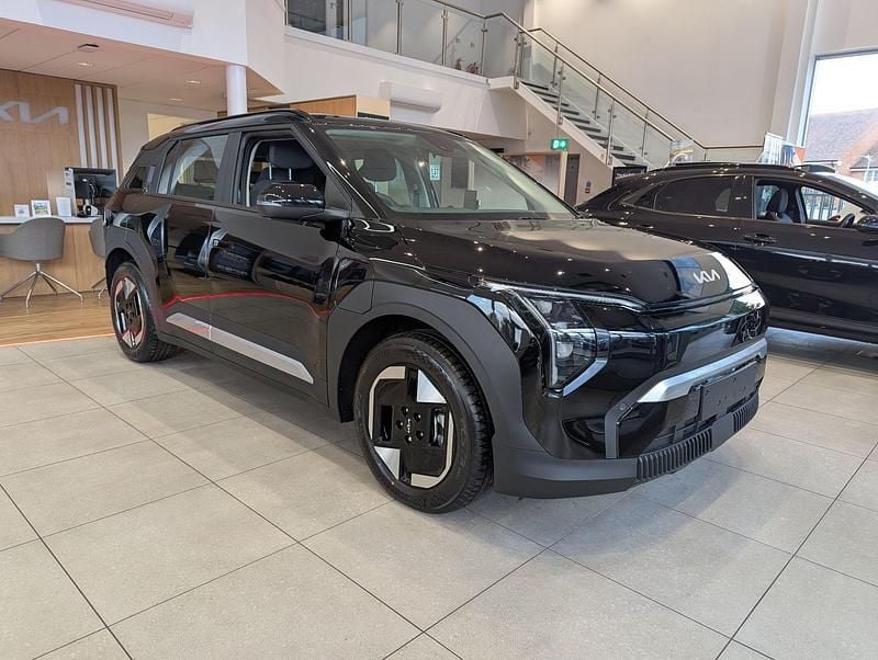 New Kia EV3 Air 147 kW (201 HP) 2025 Midnight black SUV