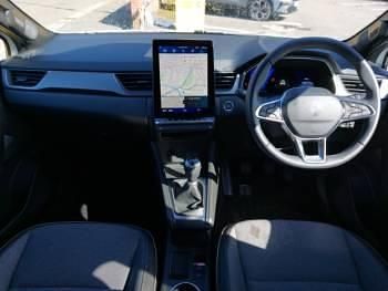 Używany Renault Symbioz Techno 140 KM (102 kW) 2025 Biały SUV