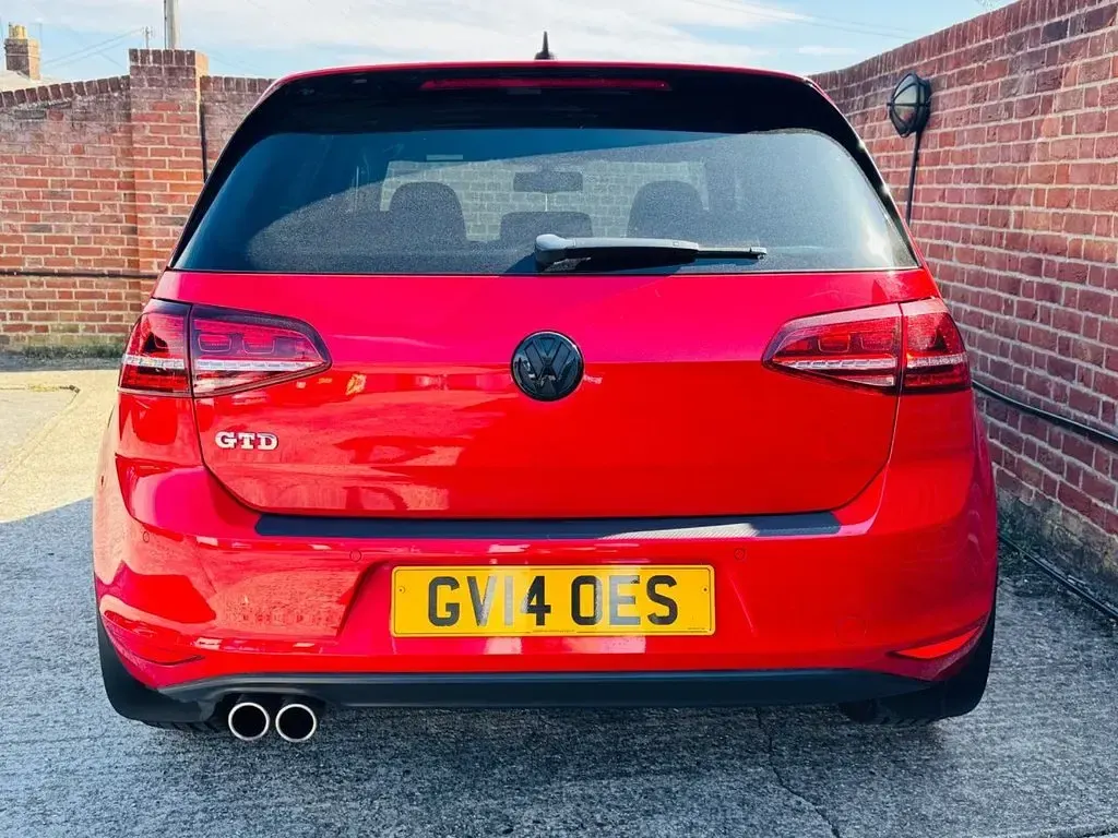 Used VW Golf VII GTD 184 HP (135 kW) 2014 Red Hatchback