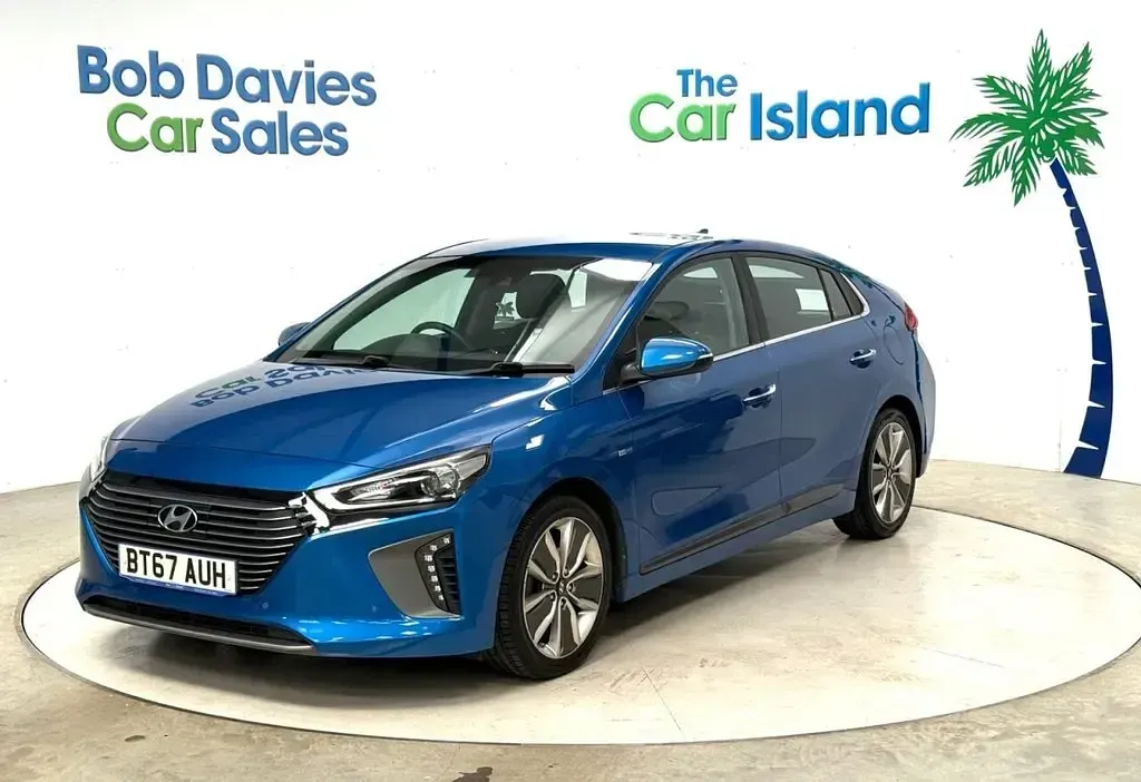 Used Hyundai Ioniq Premium SE 141 HP (103 kW) 2017 Blue Hatchback