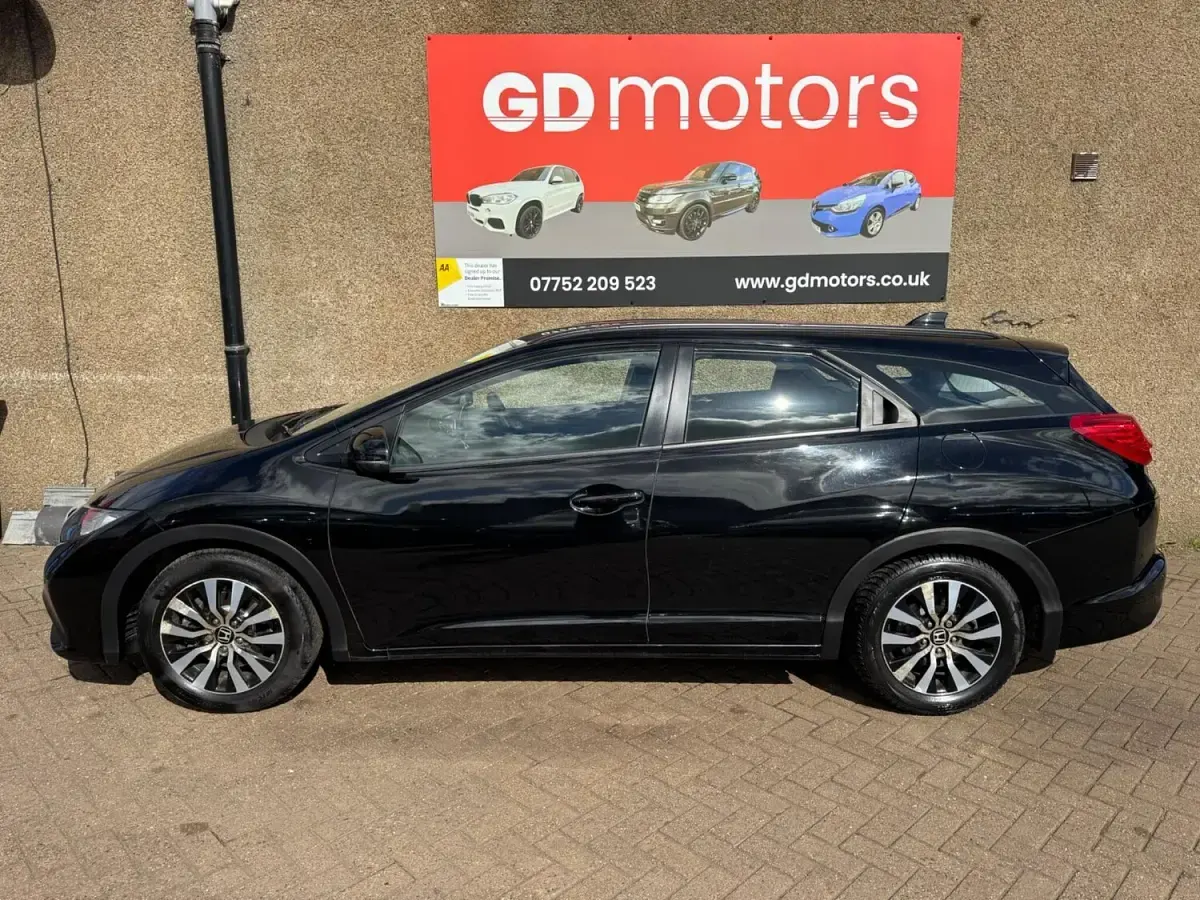 Used Honda Civic SE Plus 120 HP (88 kW) 2014 Black Estate
