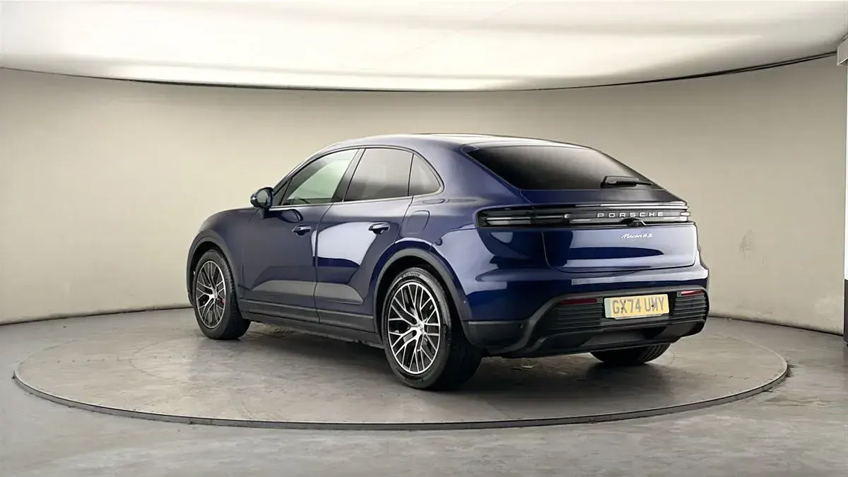 Usado Porsche Macan 379 kW (516 HP) 2024 Azul SUV